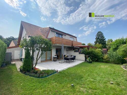 Rückansicht - Mehrfamilienhaus, Wohnhaus mit 140,00 m&sup2; in Eschweiler-Weisweiler zum Kaufen