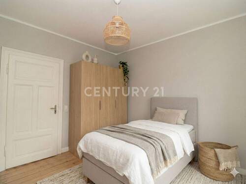 Schlafraum 4. OG KI-Möbliert - 