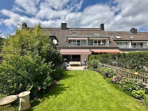 Hausansicht Rückseite - Gepflegtes Reihenhaus mit großem Garten