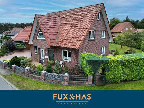 Bild 1 - Einziehen und Wohlfühlen: Einfamilienhaus mit tollem Garten in ruhiger Wohnsiedlung!