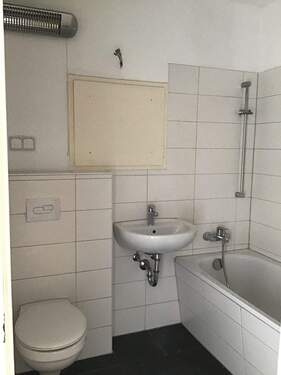 Badezimmer - Etagenwohnung mit 46,70 m&sup2; in Brandenburg an der Havel zur Miete