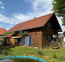 Einfamilienhaus mit Doppelgarage in Ortsrandlage von Gestratz