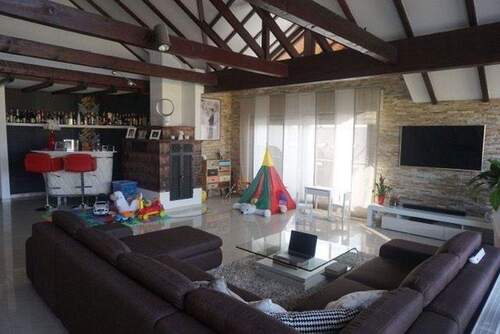 Wohnzimmer - 4 Zimmer Etagenwohnung zum Kaufen in Bad Rappenau