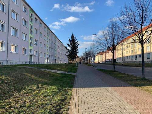 Hausansicht - 3 Zimmer Etagenwohnung zum Kaufen in Halberstadt