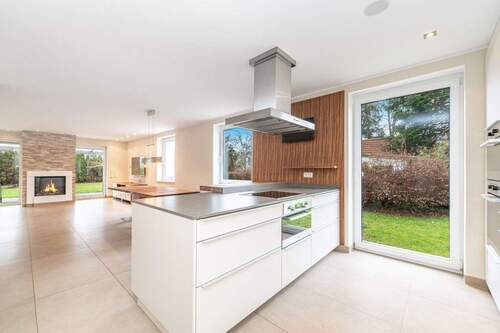 Wohnzimmer/Küche EG - Großzügiges Ein- Zweifamilienhaus mit großem Grundstück in Trudering - Erbpacht - nur 319 € jährl.