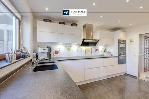 Titelbild - Großzügig wohnen in ruhiger Lage: Modernisiertes Einfamilienhaus mit Einliegerwohnung und Garten