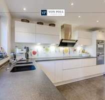 Großzügig wohnen in ruhiger Lage: Modernisiertes Einfamilienhaus mit Einliegerwohnung und Garten - Wolfschlugen