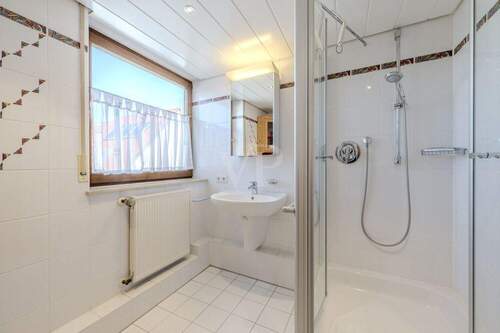 Badezimmer Dachgeschoss - 