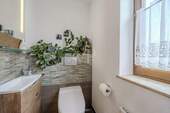 Gäste-WC im Erdgeschoss - 