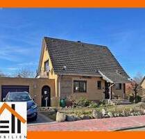 * Charmantes EFH mit Wintergarten * familienfreundl. Lage * Keller * EBK * Garten * Garage * - Lauenburg