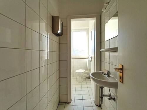WC-Raum 2 - 