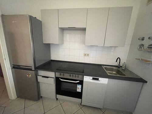 Küche - Attraktive Stadtparknahe 2 RWE mit Balkon und Tageslichtbad