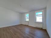 Wohnzimmer - 2 Zimmer Etagenwohnung zur Miete in Thalheim/Erzgebirge