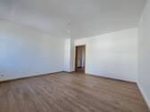 Wohnzimmer - 2 Zimmer Etagenwohnung in Thalheim/Erzgebirge