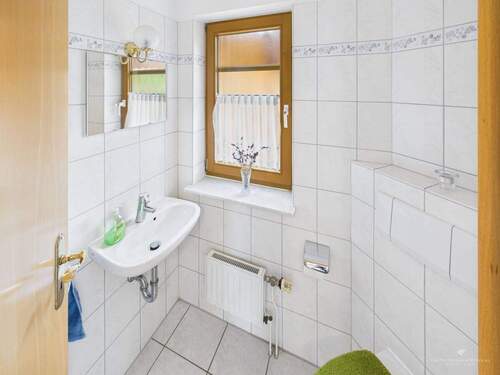 Gäste-WC - Reihenmittelhaus mit 175,00 m&sup2; in Bremerhaven zum Kaufen