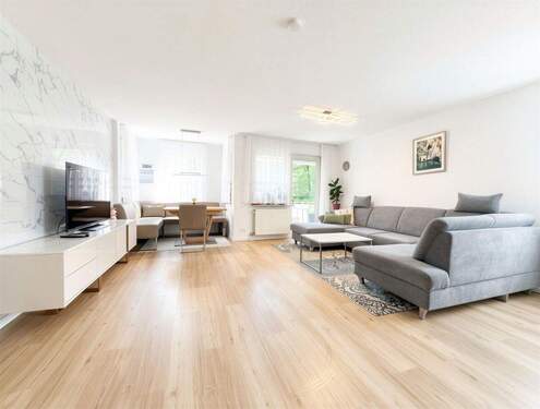 Wohn-Essbereich - 4 Zimmer Etagenwohnung zum Kaufen in Sindelfingen