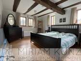 Schlafzimmer_Miriam Kunz Immobilienmanagement.jpg - 