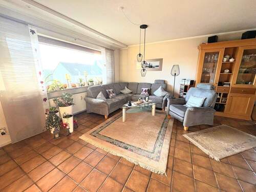 Wohnzimmer - 7 Zimmer Einfamilienhaus in Hetzerath / Erlenbach