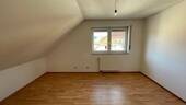 Schlafzimmer 1 - Etagenwohnung mit 97,20 m&sup2; in Schmalkalden zur Miete