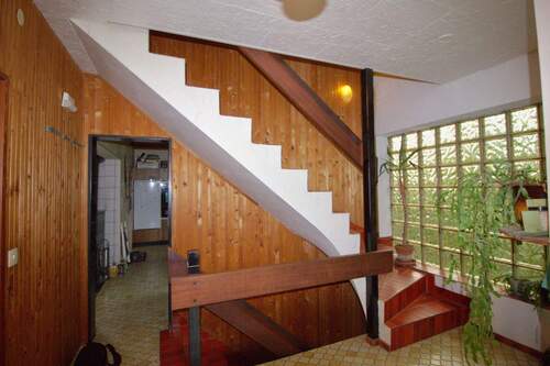 Flur - 7 Zimmer Einfamilienhaus in Burg