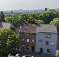 Gepflegtes Einfamilienhaus mit Doppelgarage und gepflegtem Garten in Eschweiler