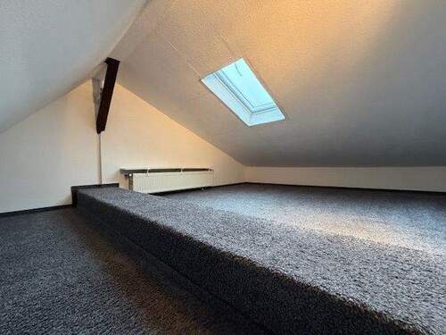 Nutzfläche mit Fenster - 