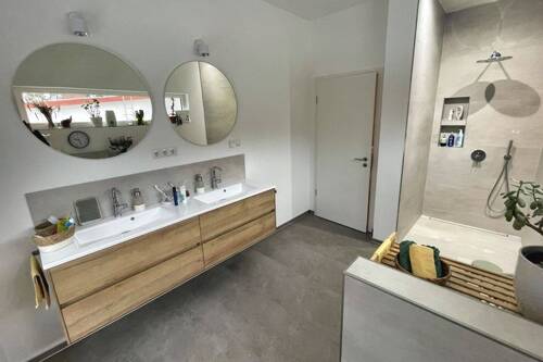 Bungalow 2 Hauptbad - 