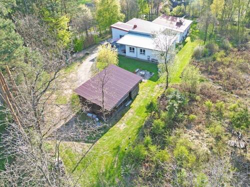 Anwesen - Bungalow mit 311,00 m&sup2; in Stockheim zum Kaufen