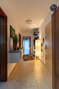 RF-1229 Flur - Etagenwohnung mit 51,50 m&sup2; in Altdorf zur Miete