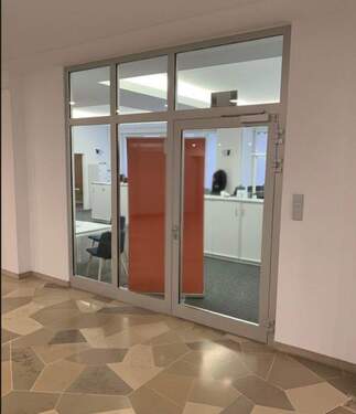 Büroflächeneingang - 