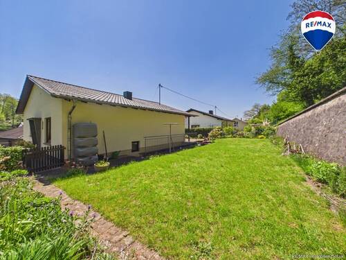 RE/MAX Immobilien DeLux Haus zu verkaufen in Besseringen - 