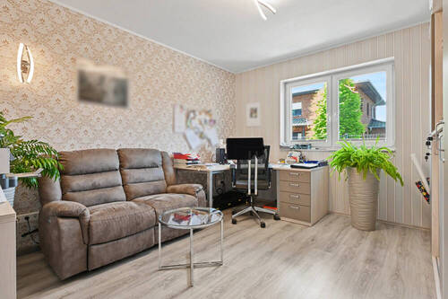 Büro EG - 