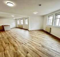 Trippstadt - Sanierte, helle 3 Zimmer Wohnung mit Stellplatz Trippstadt - Sanierte, helle 3 Zimmer Wohnung mit Stellplatz