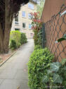 Weg zum Hauseingang - 