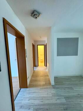 Flur - 3 Zimmer Etagenwohnung in Leipzig