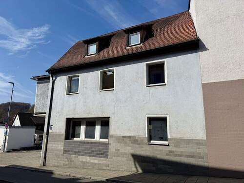 Außenansicht - 2 - 6 Zimmer Einfamilienhaus zum Kaufen in Gößweinstein