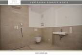 Badezimmer - PROVISIONSFREI ERSTBEZUG - Stilvolle 2-Zimmer-Etagenwohnung mit Küche und Loggia