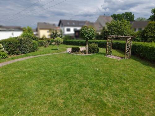 Garten - 5 Zimmer Doppelhaushälfte zum Kaufen in Montabaur