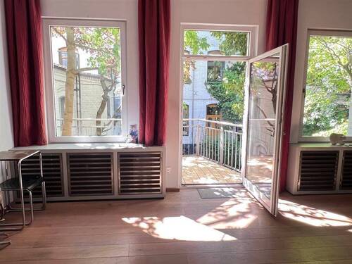 mit Zugang Südbalkon - 3 Zimmer Etagenwohnung in Fürth