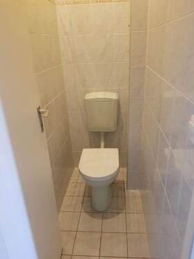 WC - 
