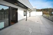 Sehr große Süd-West Terrasse - 3 Zimmer Etagenwohnung in Veitshöchheim