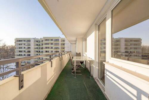 Sonniger Balkon - 