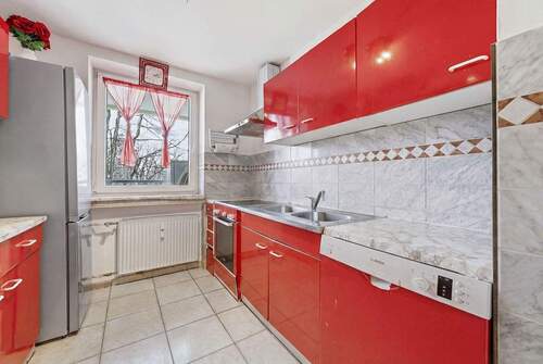 Küche mit Fenster - 