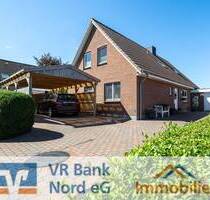 Energetisch erstklassig saniertes Einfamilienhaus mit Garage in toller Wohnlage - Süderlügum