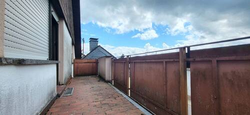 BALKON IM OBERGESCHOSS - 