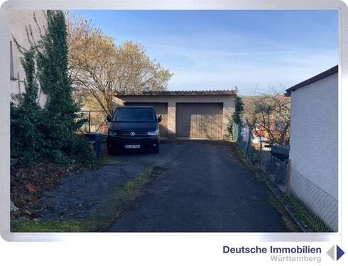 Zufahrt zur Doppelgarage - Grundstück in Burgstetten