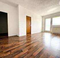 Balkonwohnung - 3-Raum - Geyer - ruhige, zentrumsnahe Lage am Waldrand!