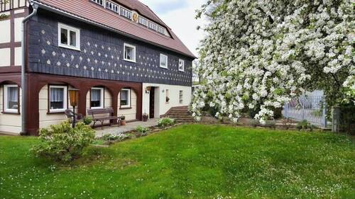 Frühlingsbild - 6 Zimmer Einfamilienhaus zum Kaufen in Eibau