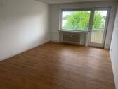 Wohnzimmer - 3 Zimmer Etagenwohnung zum Kaufen in Eschborn