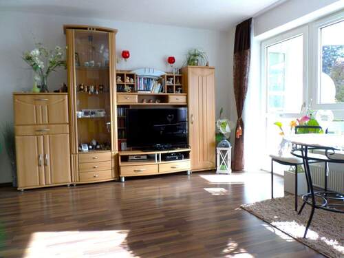 Wohnzimmer - 3 Zimmer Etagenwohnung zum Kaufen in Kempten (Allgäu)
